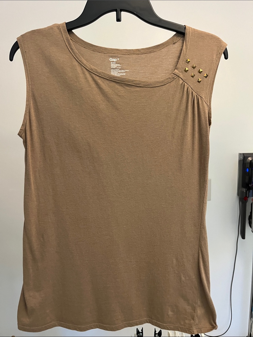 GAP Women's Brown Sleeveless Tank with Gold Stud Detail